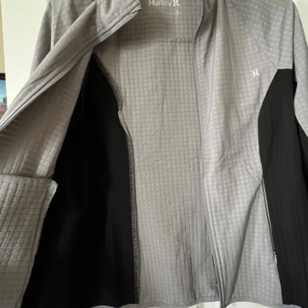 Hurley Lightweight Jacket - Picture 2 of 3